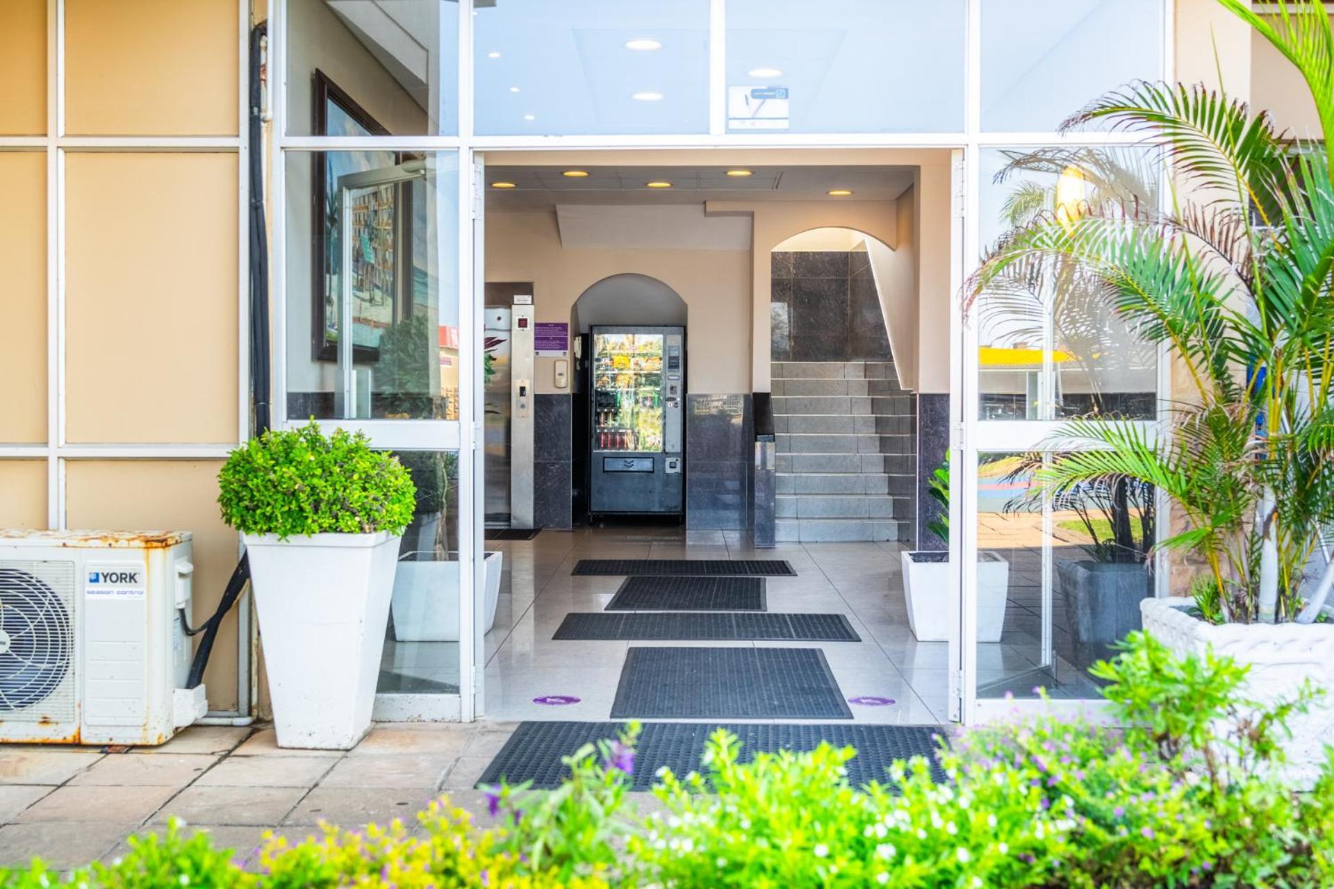 Atkv Natalia Hotel Kingsborough Exterior photo